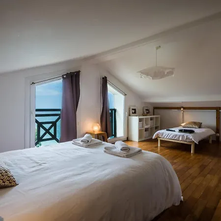 Villa Guethary Sleeps 6 Air Con Wifi