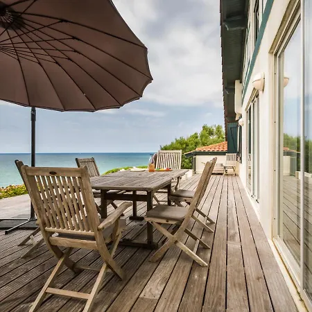Villa Guethary Sleeps 6 Air Con Wifi Bidart