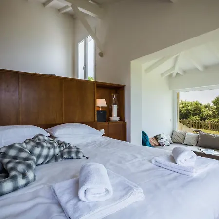 Guethary Sleeps 6 Air Con Wifi Villa